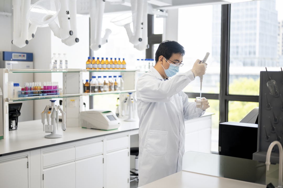 它依托广东信德集团42年的行业深耕经验发展而来