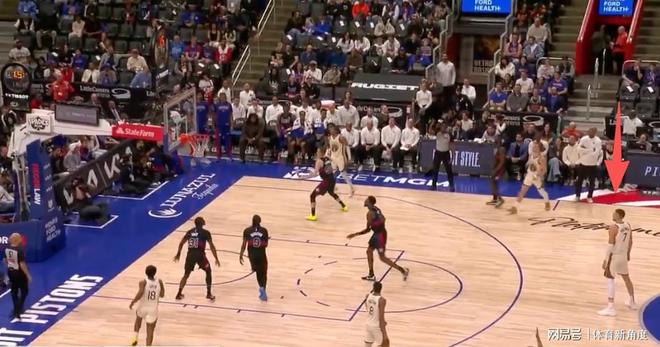 勇士惨败活塞追梦格林失误频发波尔津吉斯伤退