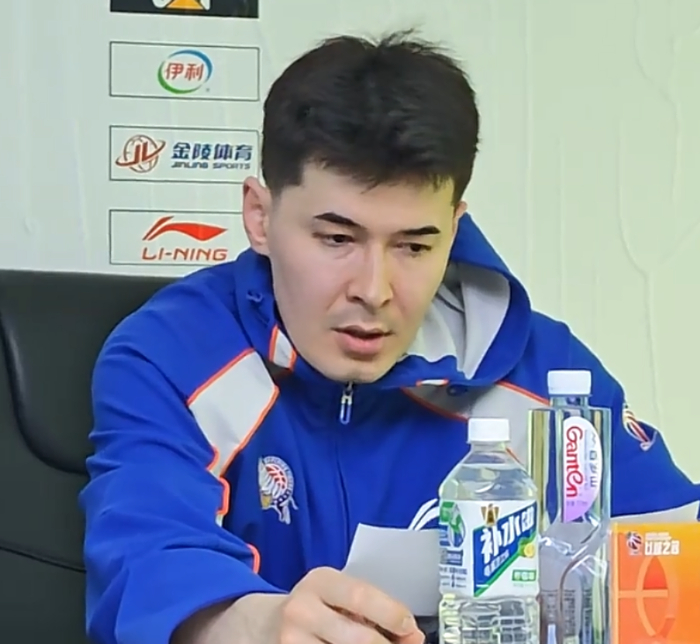 新疆力克南京防守成关键 球队多点开花迎连胜