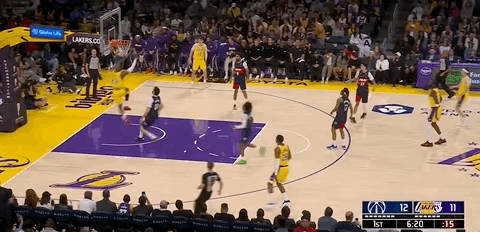 詹姆斯41岁创历史最老三双纪录 湖人轻取奇才